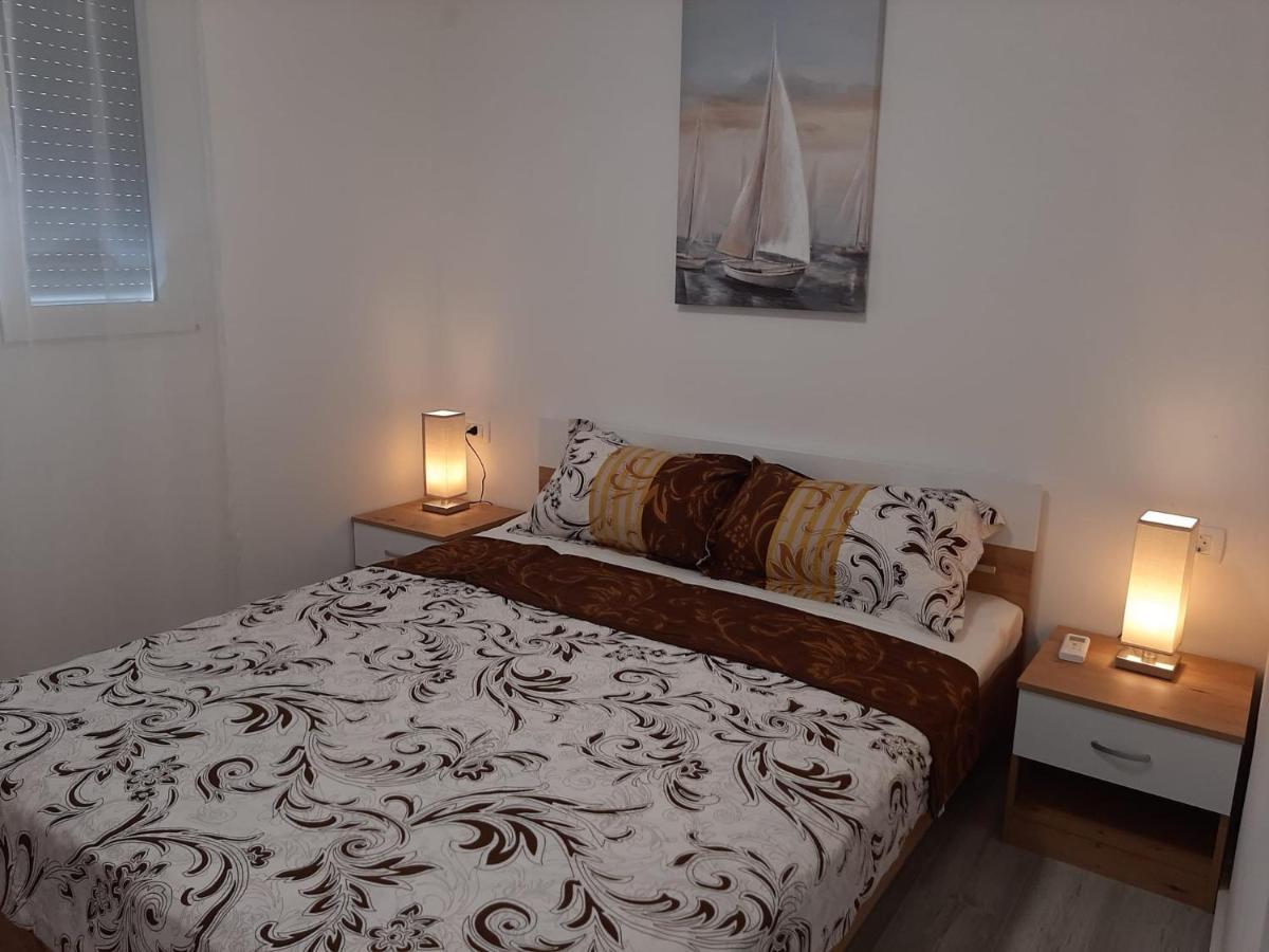 H&F Apartmani Вир Екстер'єр фото